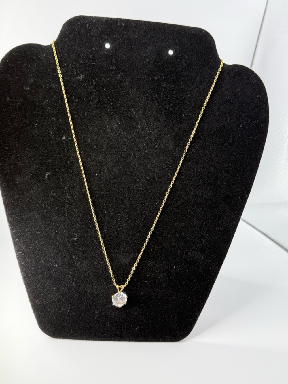 Solitaire Pendant Necklace with Cubic Zirconia Stone - Women Jewelry